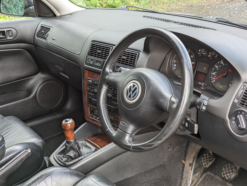 VOLKSWAGEN GOLF 2.8 VR6 4Motion 2001