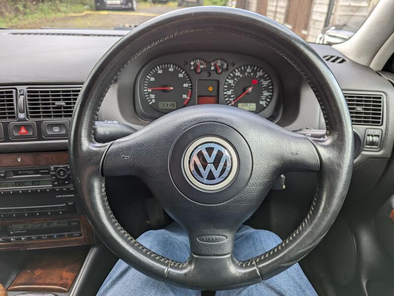 VOLKSWAGEN GOLF 2.8 VR6 4Motion 2001