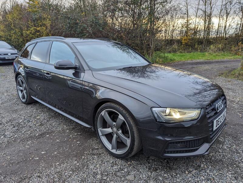 AUDI A4 AVANT 3.0 TDI V6 Black Edition  2012