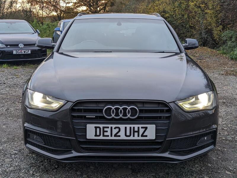 AUDI A4 AVANT 3.0 TDI V6 Black Edition  2012