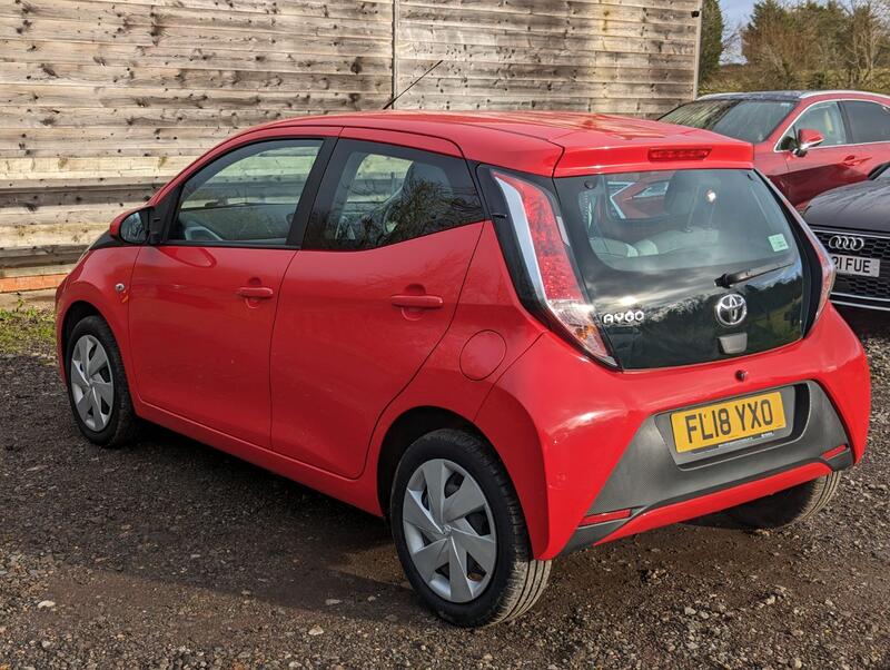 TOYOTA AYGO 1.0 VVT-i x-play  2018