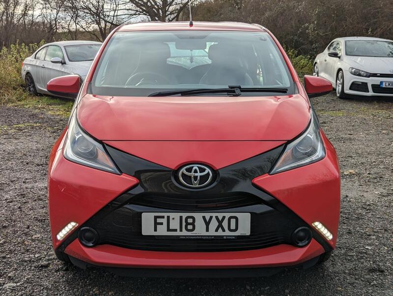 TOYOTA AYGO 1.0 VVT-i x-play  2018