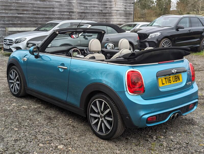 MINI CONVERTIBLE 2.0 Cooper S Convertible 2016