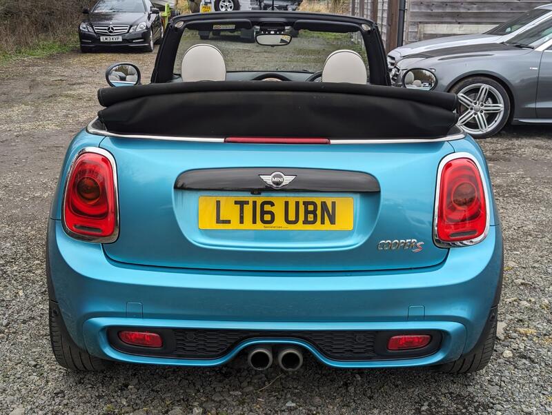 MINI CONVERTIBLE 2.0 Cooper S Convertible 2016