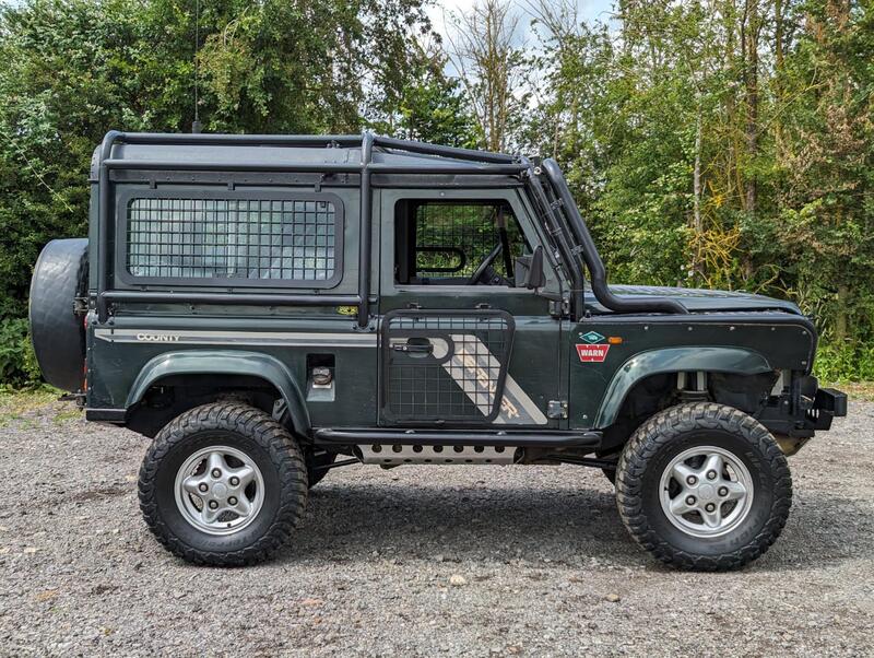LAND ROVER DEFENDER 90 300 TDi County  1998