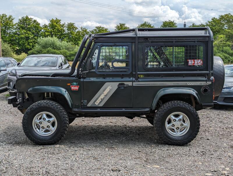 LAND ROVER DEFENDER 90 300 TDi County  1998