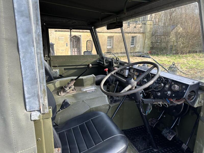 LAND ROVER    101 Forward Control 1976