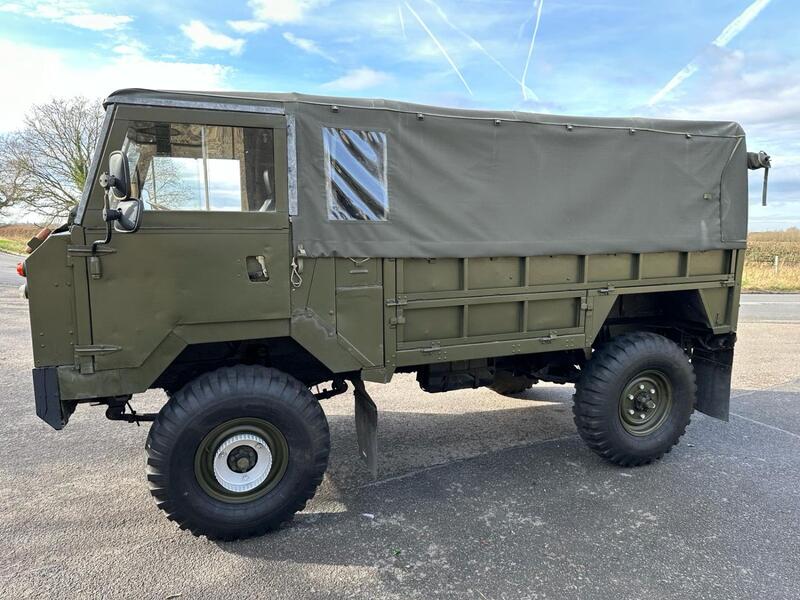 LAND ROVER    101 Forward Control 1976