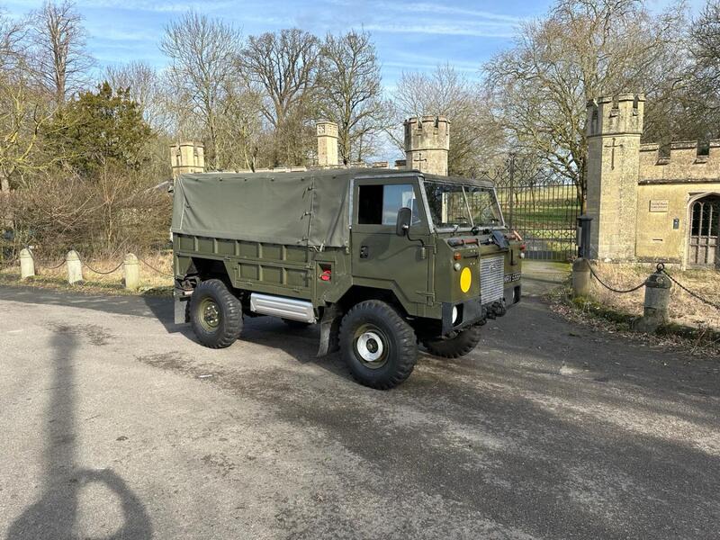 LAND ROVER    101 Forward Control 1976