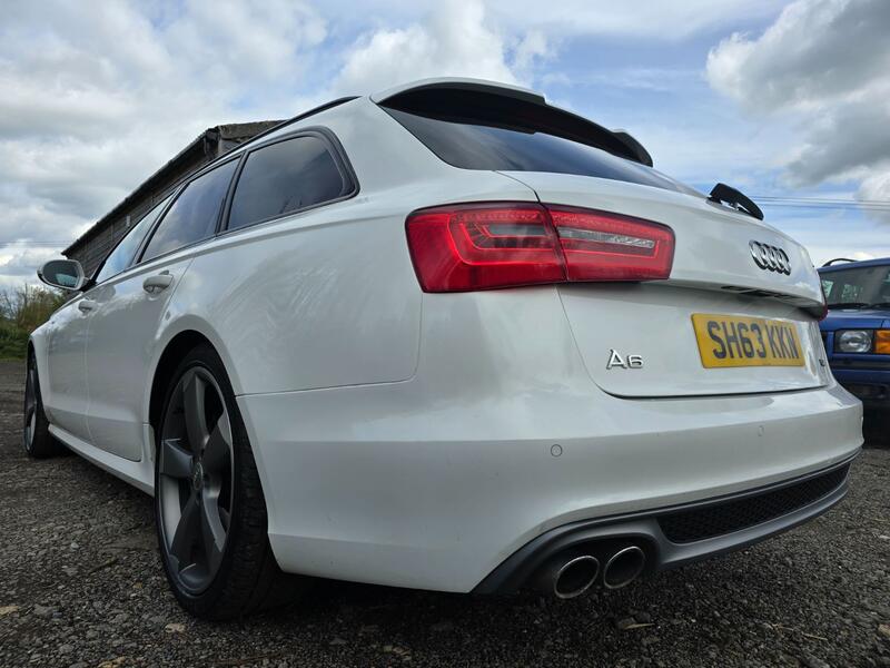 AUDI A6 2.0 TDI Black Edition 2013