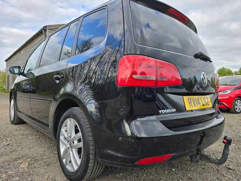 VOLKSWAGEN TOURAN 1.6 TDI SE 2014