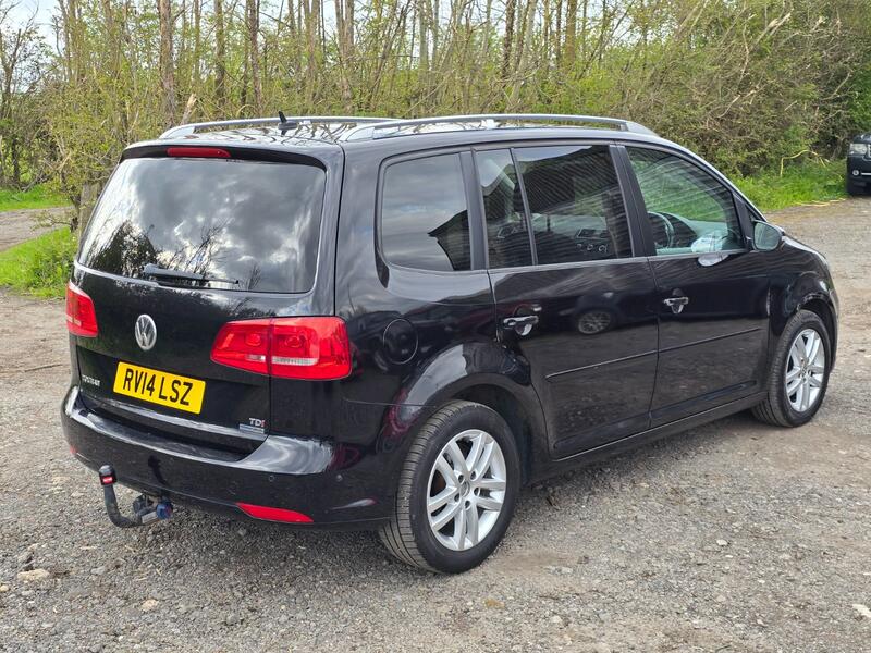 VOLKSWAGEN TOURAN 1.6 TDI SE 2014