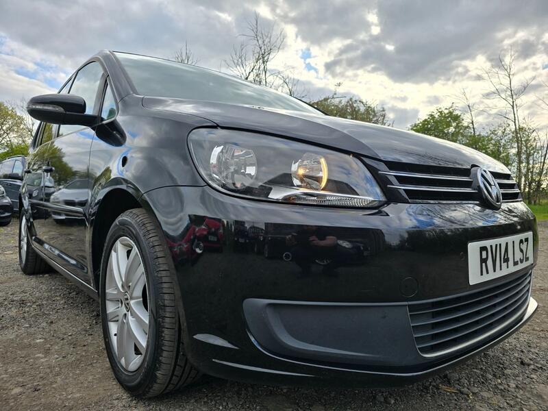 VOLKSWAGEN TOURAN 1.6 TDI SE 2014