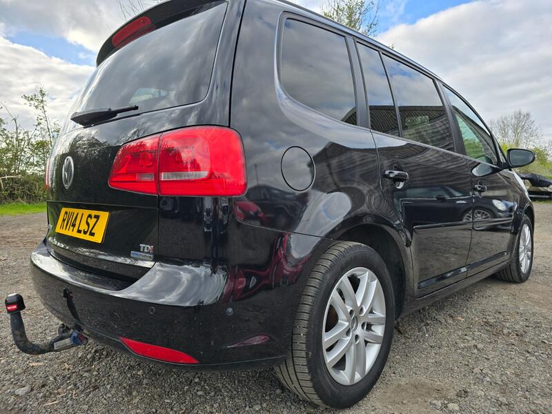 VOLKSWAGEN TOURAN 1.6 TDI SE 2014