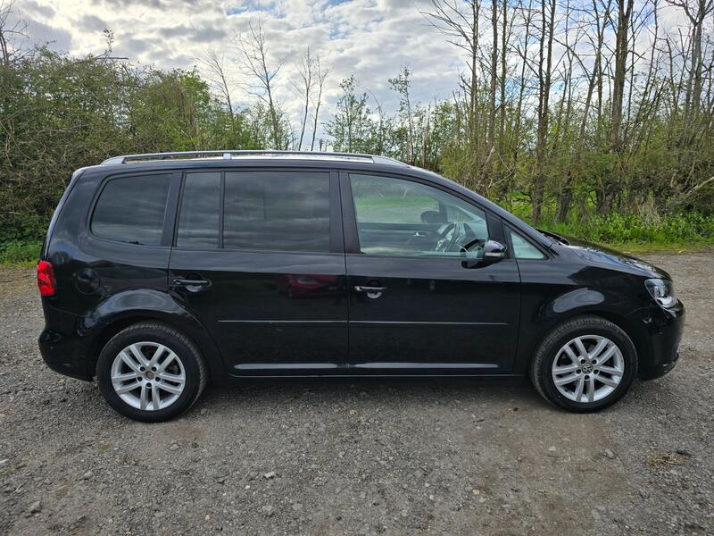 VOLKSWAGEN TOURAN 1.6 TDI SE 2014