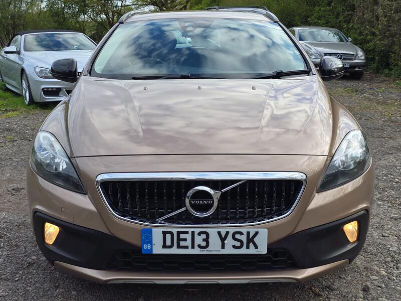 VOLVO V40 CROSS COUNTRY 1.6 D2 SE Nav 2013