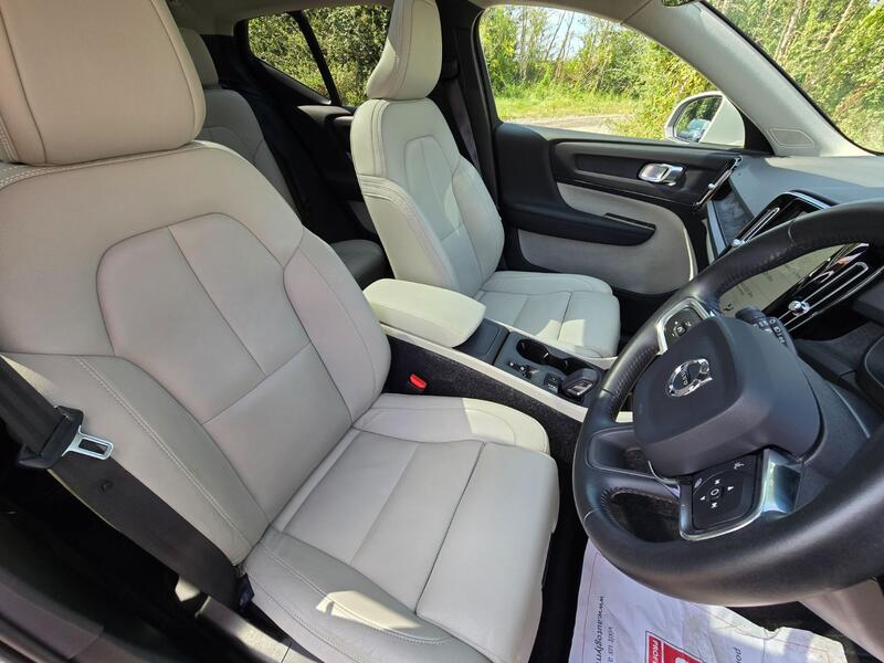 VOLVO XC40 2.0 Momentum Pro D3 2018