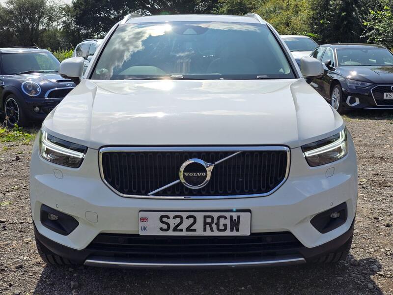 VOLVO XC40 2.0 Momentum Pro D3 2018