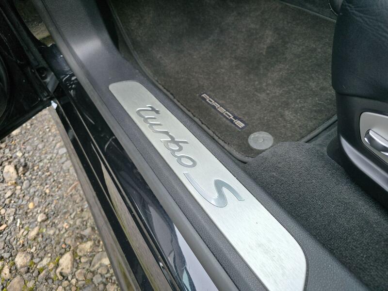 PORSCHE PANAMERA 4.8 T V8 Turbo S 2011
