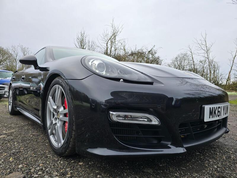 PORSCHE PANAMERA 4.8 T V8 Turbo S 2011