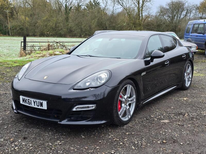 PORSCHE PANAMERA 4.8 T V8 Turbo S 2011