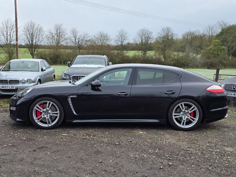 PORSCHE PANAMERA 4.8 T V8 Turbo S 2011