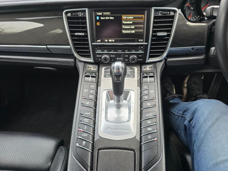 PORSCHE PANAMERA 4.8 T V8 Turbo S 2011