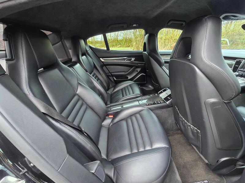 PORSCHE PANAMERA 4.8 T V8 Turbo S 2011