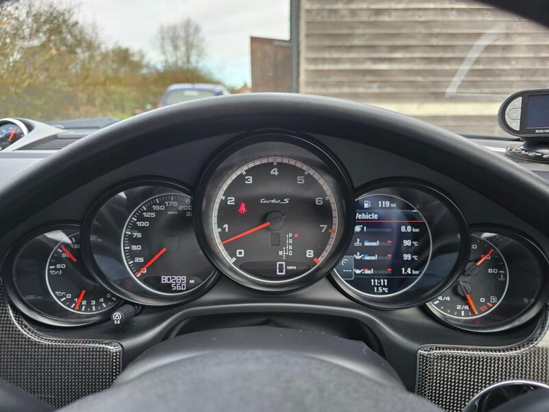 PORSCHE PANAMERA 4.8 T V8 Turbo S 2011