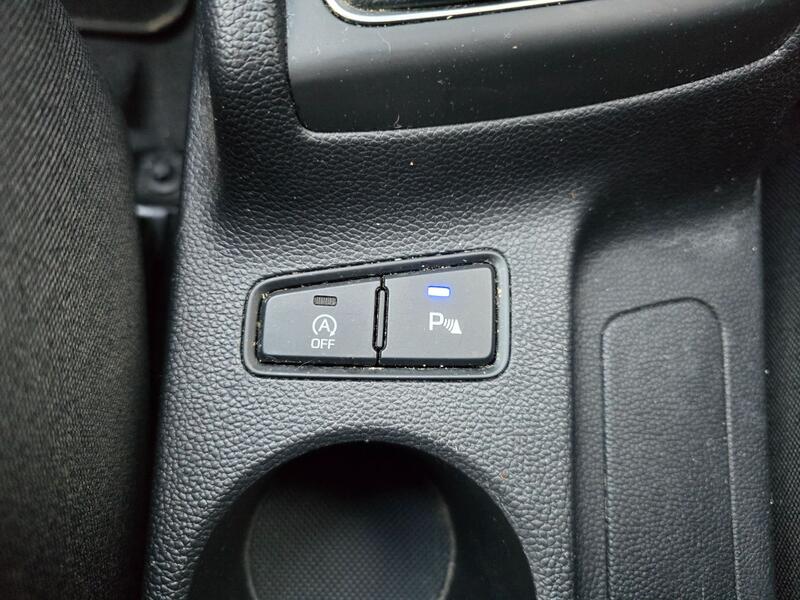 HYUNDAI I20 1.2 Premium Nav 2019