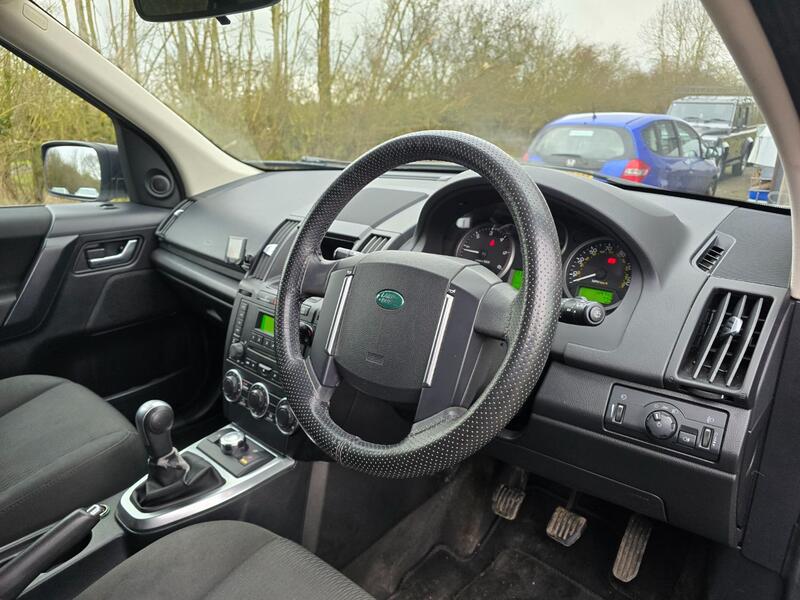 LAND ROVER FREELANDER 2 2.2 TD4 S 2011