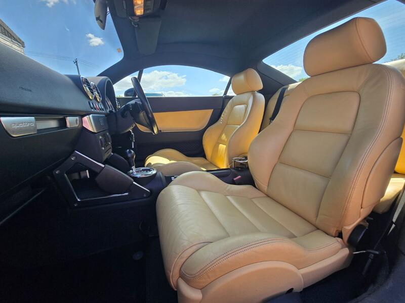 AUDI TT 3.2 V6 2004