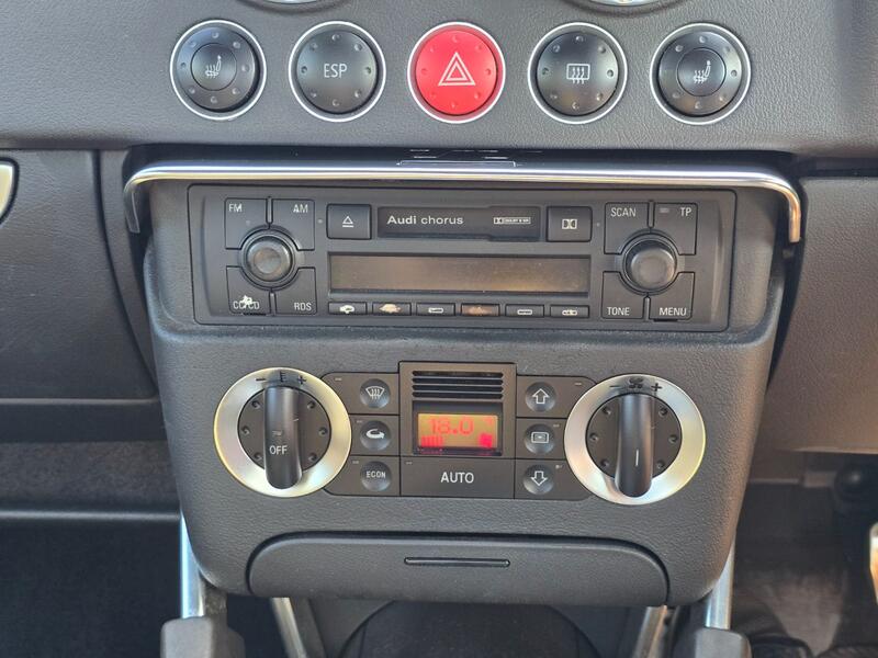 AUDI TT 3.2 V6 2004