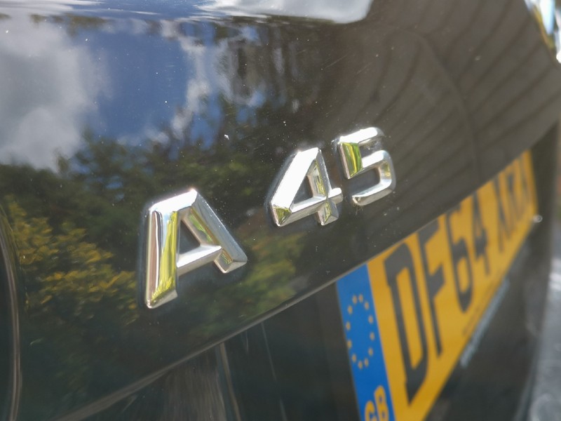 MERCEDES-BENZ A CLASS A45 AMG 4Matic Speedshift DCT-7 Auto Start-Stop A45 AMG 2015