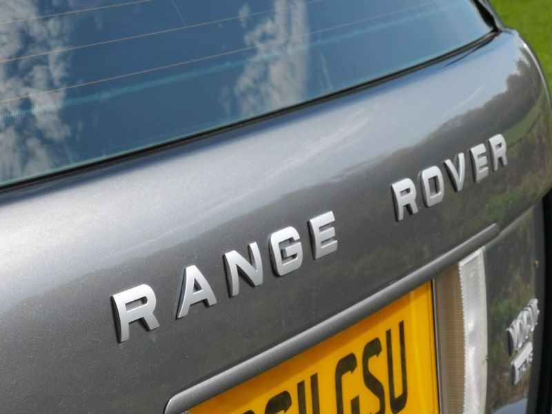 LAND ROVER RANGE ROVER TDV8 VOGUE 2011