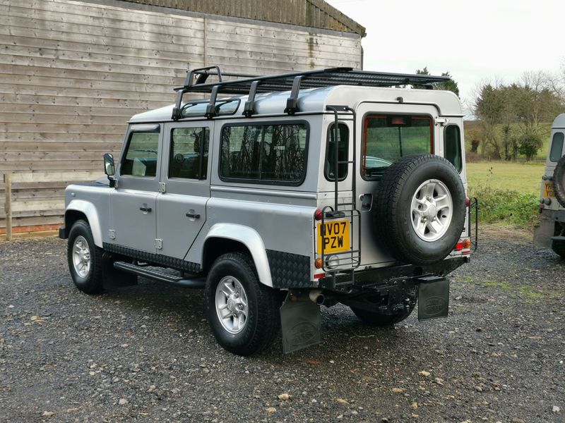 LAND ROVER DEFENDER 110 XS STATION WAGON 2007