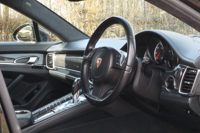 PORSCHE PANAMERA TURBO PDK 2010