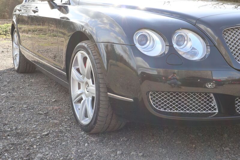 BENTLEY CONTINENTAL FLYING SPUR 5 STR 2005