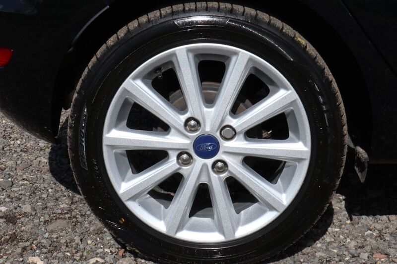 FORD FIESTA TITANIUM 2016