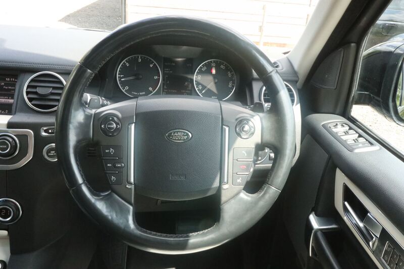 LAND ROVER DISCOVERY SDV6 HSE 2014