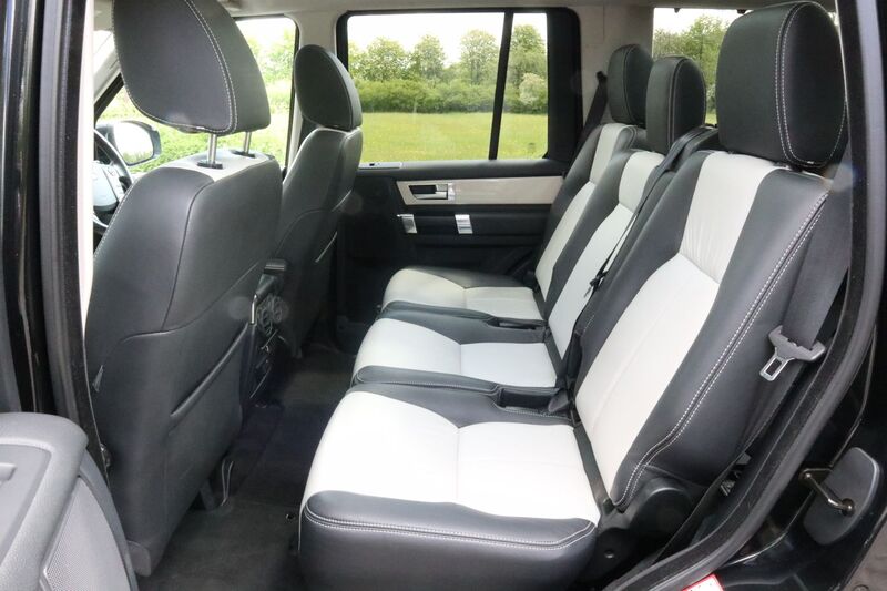 LAND ROVER DISCOVERY SDV6 HSE 2014