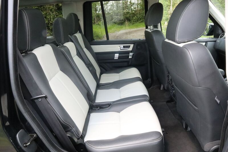 LAND ROVER DISCOVERY SDV6 HSE 2014