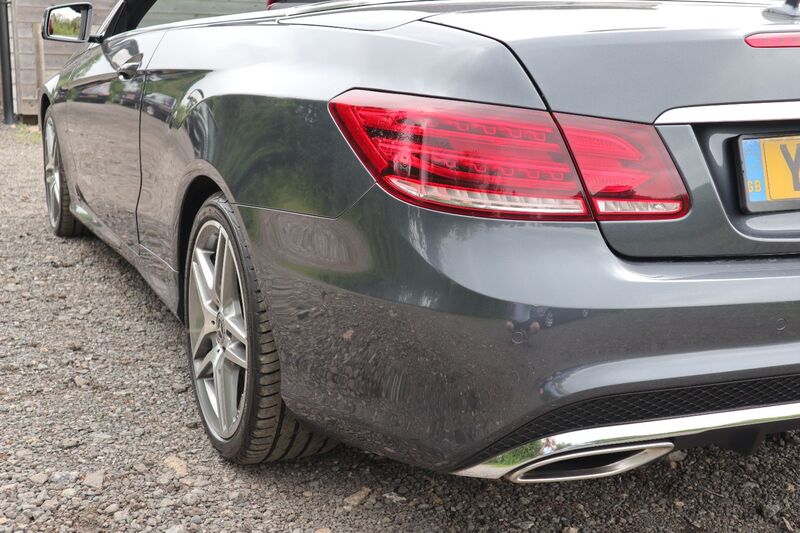 MERCEDES-BENZ E CLASS E220 BLUETEC AMG LINE 2015