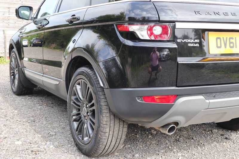 LAND ROVER RANGE ROVER EVOQUE SD4 PRESTIGE 2011