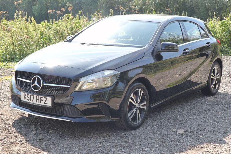 MERCEDES-BENZ A CLASS A 180 SE 2017