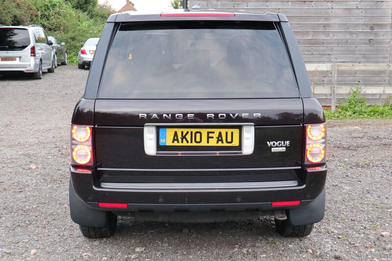 LAND ROVER RANGE ROVER TDV8 VOGUE 2010