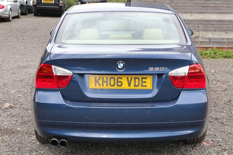 BMW 3 SERIES 330I SE 2006