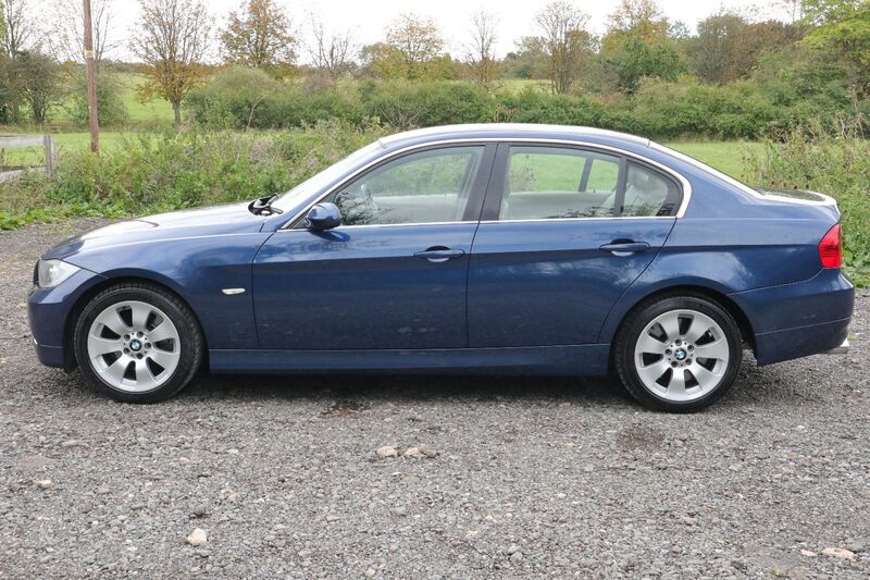 BMW 3 SERIES 330I SE 2006