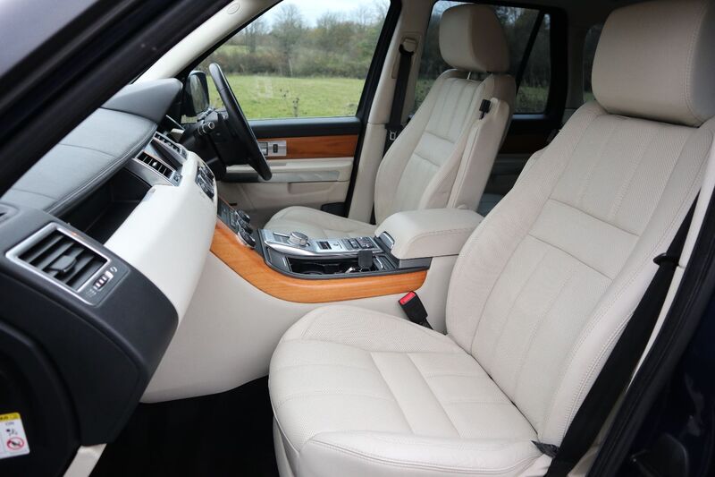 LAND ROVER RANGE ROVER SPORT SDV6 SE 2012