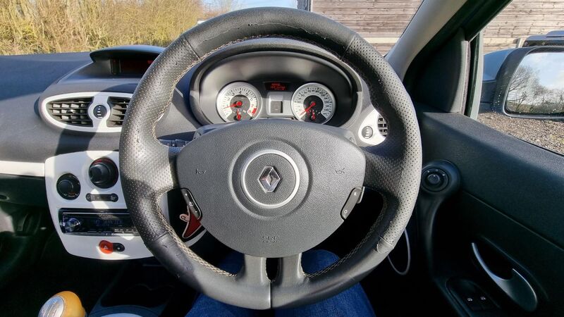 RENAULT CLIO GT 2009